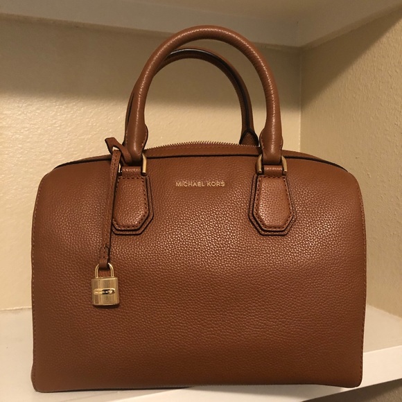 Michael Kors Handbags - Michael Kors Purse.